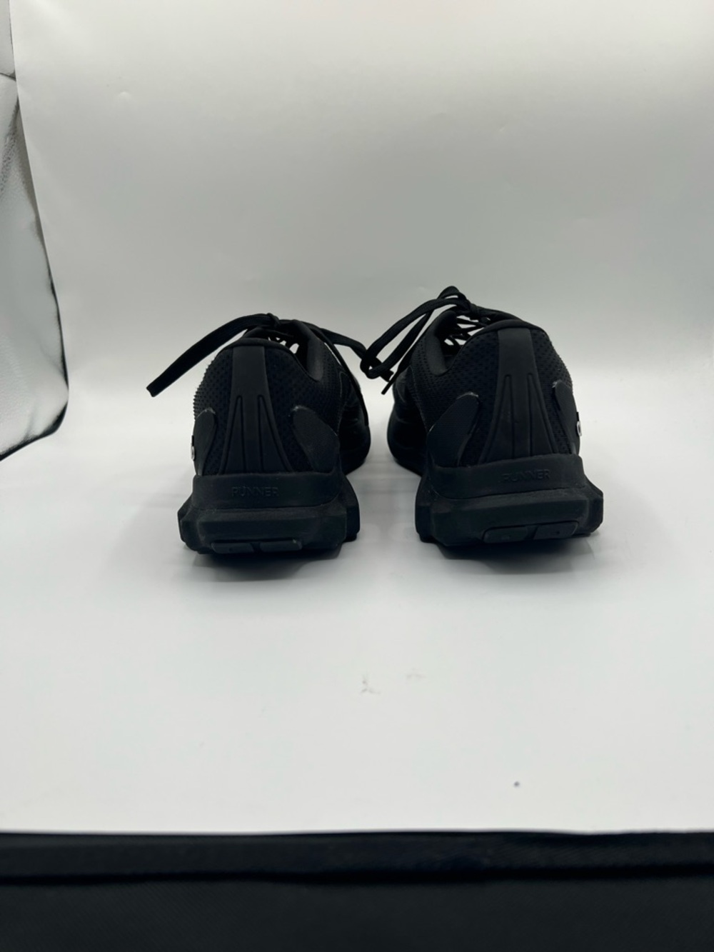 Alo Yoga Black Athletic Sneakers | Women’s Size 10.5 WORN ONCE - box included - Picture 10 of 12